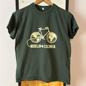 Vintage Y2K Medellin Colombia 🇨🇴 bike bicycle tee shirt tourist souvenir